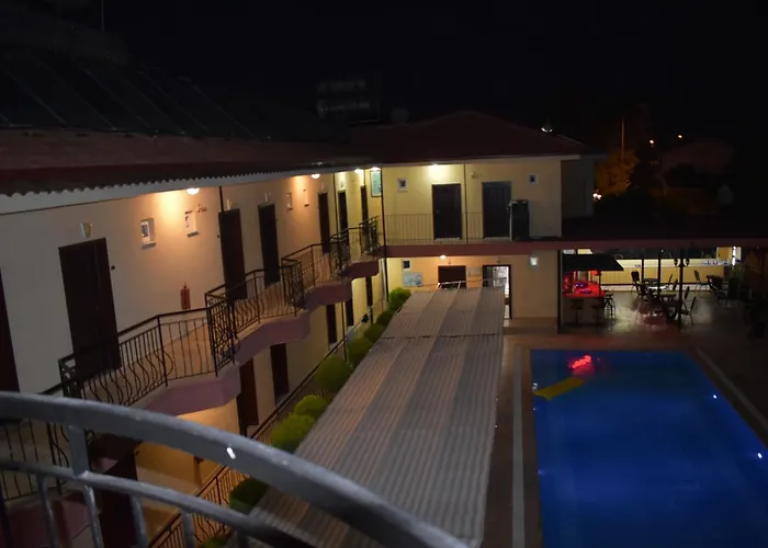 Szálloda Palmeras Çamyuva