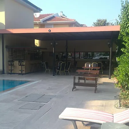 Palmeras 酒店 Çamyuva