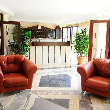 Palmeras 酒店 Çamyuva